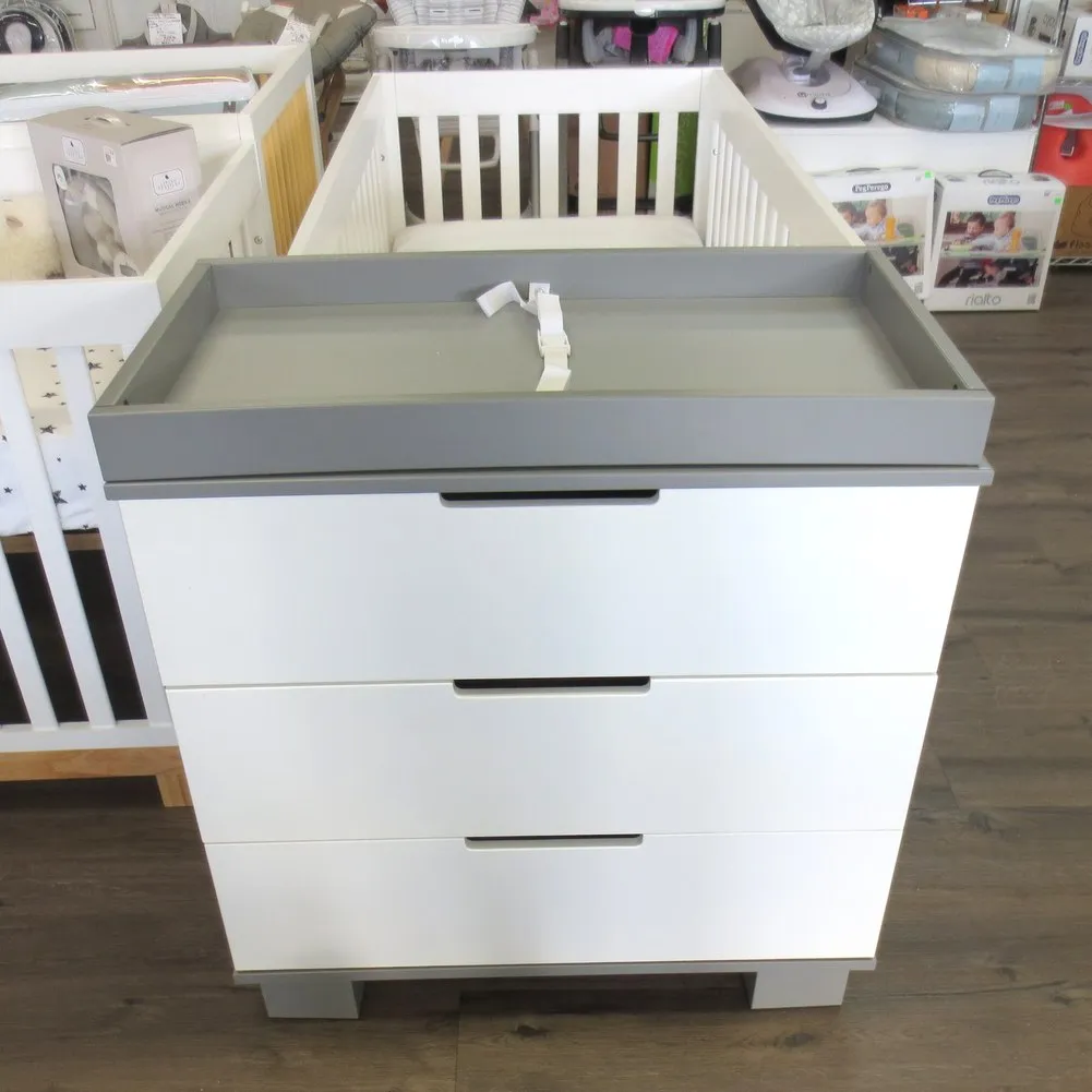 Babyletto Modo 2-Piece Crib and 3-Drawer Dresser Kit - Grey and White (80470) (Floor Model)