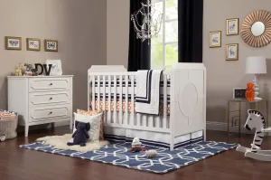 DaVinci Baby Poppy Regency 3-in-1 Convertible Crib