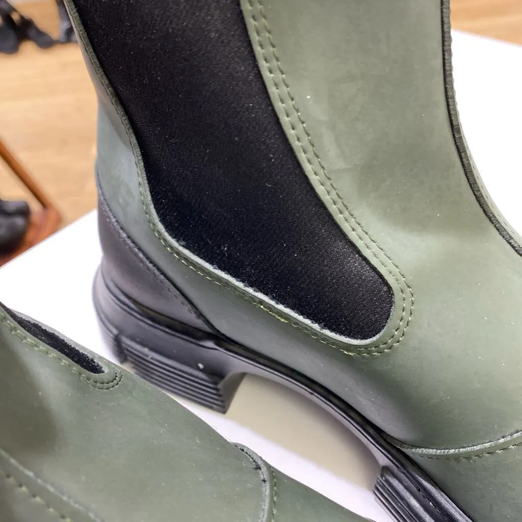 Ganni rubber ankle boots 39