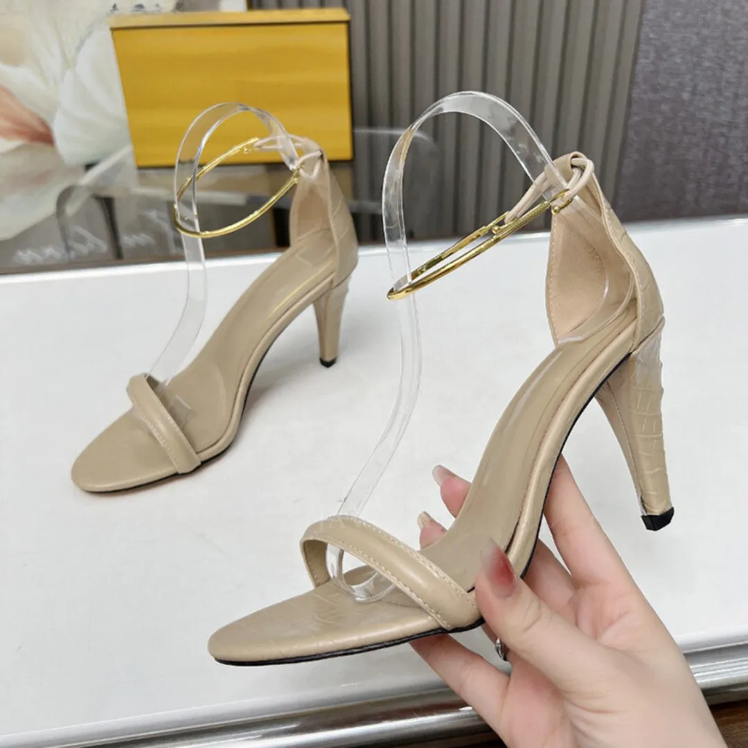 Matilda - Elegant Pointed Kitten Heel Mules for Women