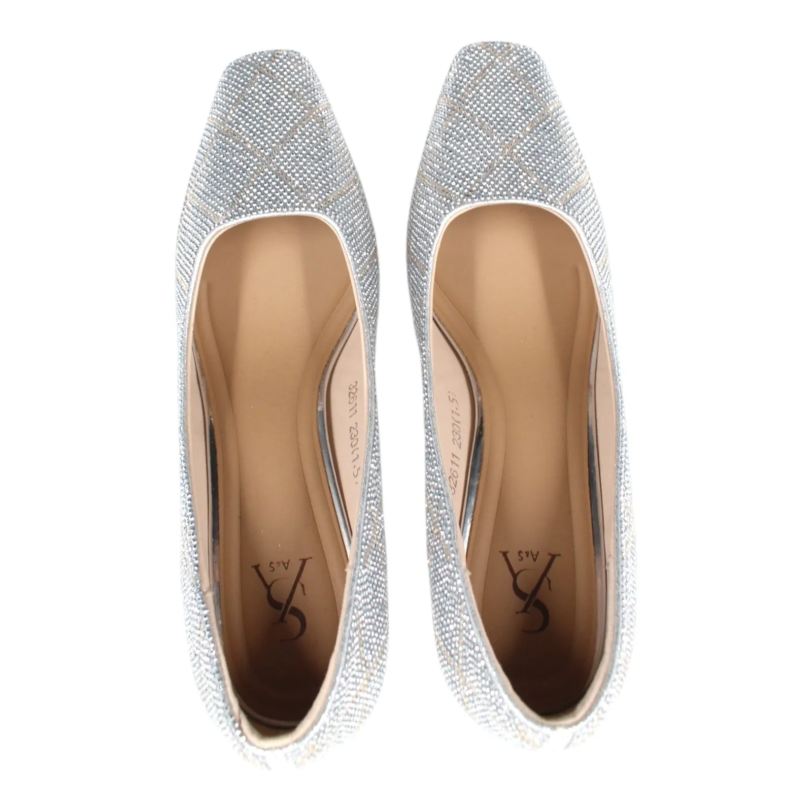 METALLIC EMBELLISHED KITTEN HEELS