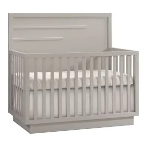 Natart Signature Series Como 4-in-1 Convertible Crib with Horizontal Molding