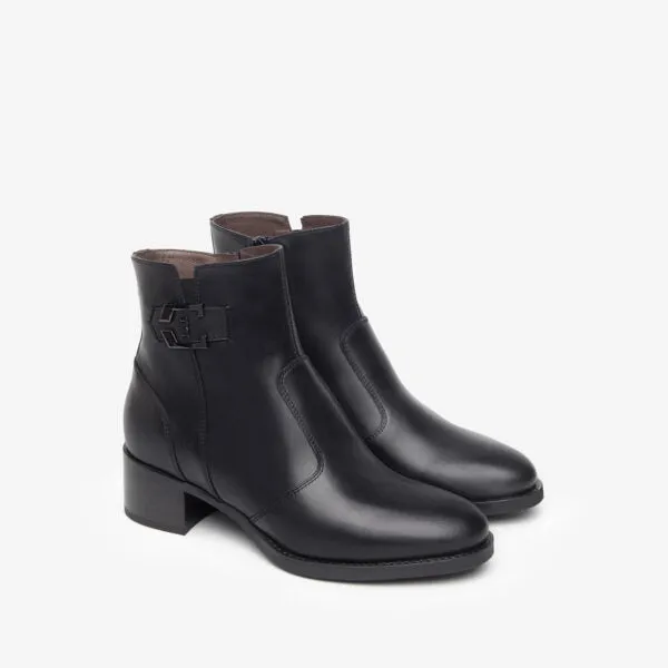 NEROGIARDINI WOMEN ANKLE BOOTS IN BLACK AND DARK BROWN