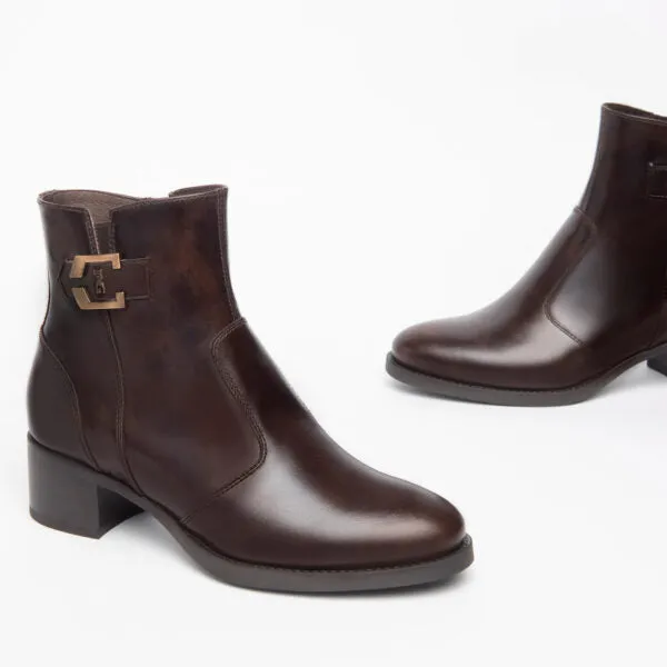 NEROGIARDINI WOMEN ANKLE BOOTS IN BLACK AND DARK BROWN