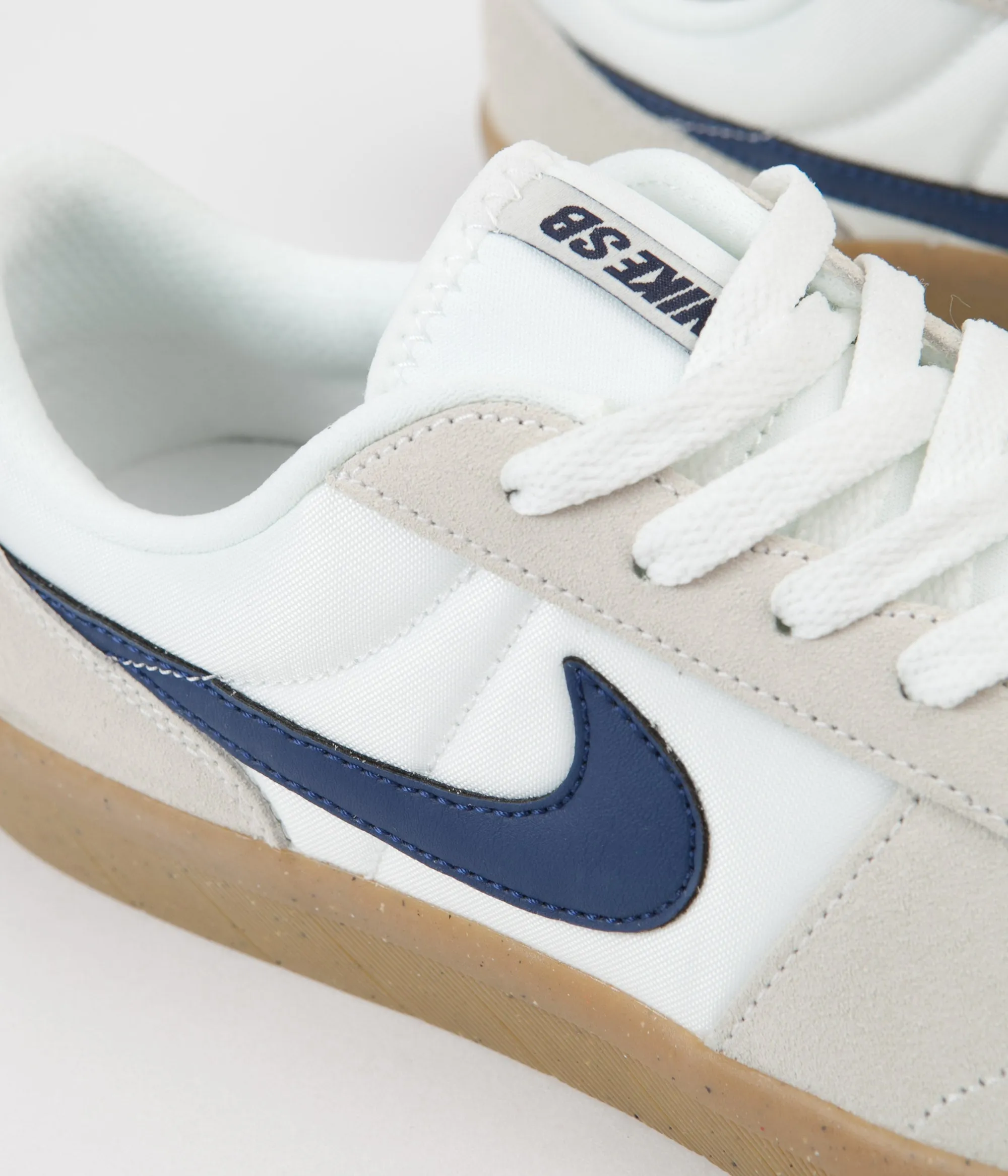 Nike SB Team Classic Shoes - Summit White / Blue Void - White
