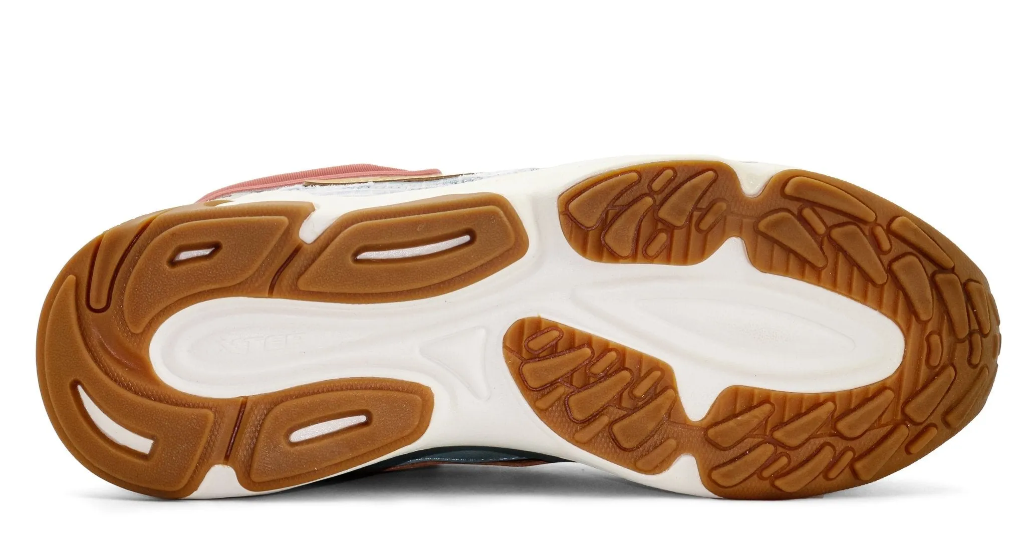 XTEP women’s retro